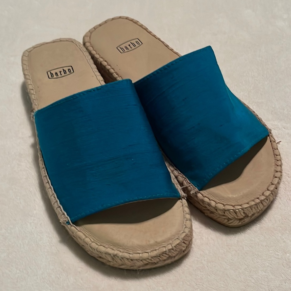 NWOT Barbo Espadrille Turquoise Sandals Size 38 /7.5